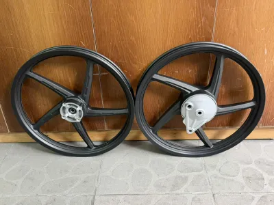 MÂM VÀNH ĐÚC 5 CÂY KIỂU ZIN THẮNG-PHANH ĐĨA CHẤT LƯỢNG CAO CHO WAVE S RS RSX BLADE 110FUTURE MẬP 125 WAVE VÀ CÚP 125 THÁI LÊN ZIN THEO XE KHÔNG CHẾ CHÁO