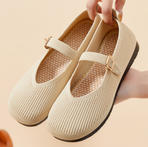 2025 Old Beijing Spring New Womens Casual Shoes Flying Weaving Shoes Breathable Casual Shoes Non-slip All-match Womens Single Shoes