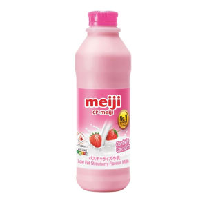 Meiji Strawberry Flavour Milk 830 ML