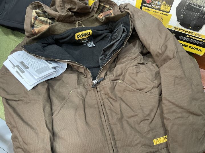 Áo chống rét Dewalt USA màu nâu