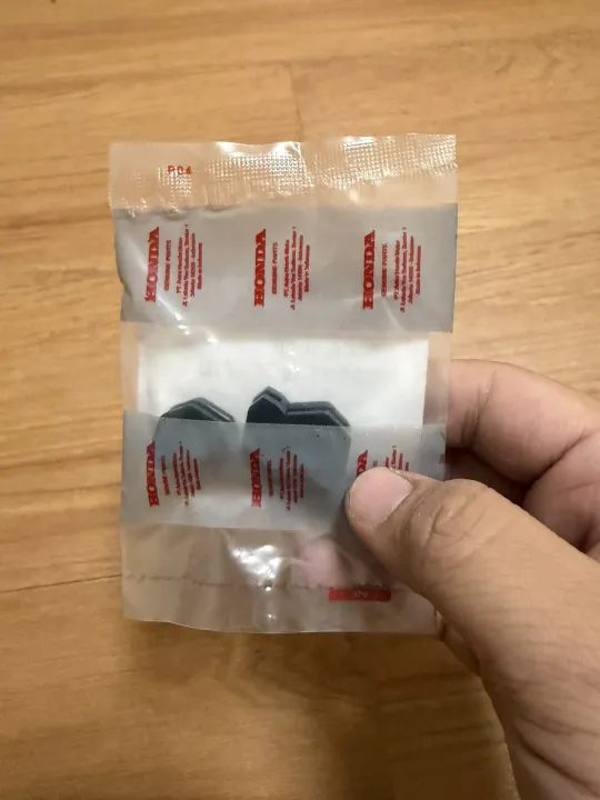 SLIDER%20BEAT%20FI%20SET%20HONDA%20GENUINE%20PARTS%20-%20Image%204