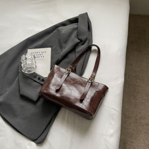 Qkkshop   . งานดีเข้าใหม่พร้อมส่ง กระเป๋าแฟชั่นลำลองสะพายข้าง สไตล์เกาหลี งานสวย สะพายง่าย วัสดุคุณภาพ ราคาน่ารัก จะสะพายไปเรียนก็ดี สะพายไปเที่ยวก็เข้า ใครยังไม่มีรีบจิ้มตะกร้าเลย