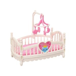 อุปกรณ์เสริมสำหรับเด็กอ่อนดีไซน์พลาสติกเฟอร์นิเจอร์บ้านตุ๊กตาเตียงเปลเล่นสมมติขนาดเล็ก