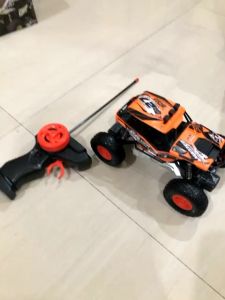 Mainan Mobil Remote Anak: Pilihan Mainan Edukatif & Aman