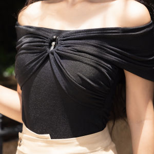 Áo trễ vai thun ướt Maybi