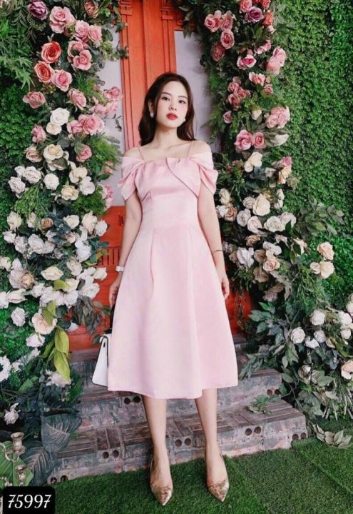 Đầm dạ hội ngắn màu hồng pastel bán với giá cực rẻ