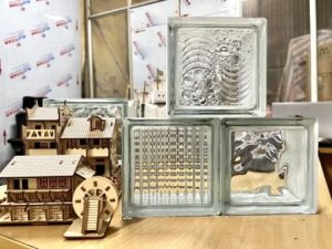 Gạch kính lấy sáng cách âm cách nhiệt chống thấm  độ bền cao dễ vệ sinh hàng sẵn kho giá rẻ mang vẻ đẹp lung linh hiện đại  làm tường vách ngăn quán cafe nhà hàng khách sạn nội ngoại thất