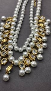 European and American Fashion Glass Necklace with Multiple Layers of Pearls Light Luxury Short Sweater Chain Womens Jewelry