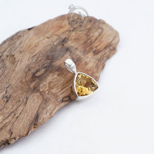 Liontin Yellow Citrine Natural Wanita Perak Asli 925 Triangle