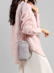 💥ขวดน้ํากระเป๋าสะพายกระเป๋าสะพายข้างกันน้ําขยายได้กระเป๋าหน้าอกน้ําหนักเบาพร้อมกระเป๋าสําหรับเดินทาง/กระเป๋าใส่ขวดน้ำแบบ ครอสบอดี้ ถุงถัง กลางแจ้ง เบา แฟชั่น ไม่ง่ายที่จะเปลี่ยนรูป