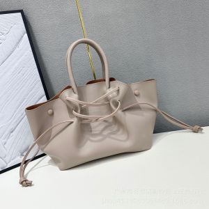 กระเป๋าสะพายไหล่ทอด้วยมือ ความจุขนาดใหญ่ กระเป๋าถือสำหรับเดินทาง