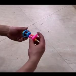 LED Light Up Spinner Tops for Kids Launcher with Gyroscope Motion Colorful Flashing Spinner LED UFO Toys Party Favor
