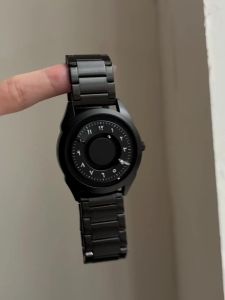 New Black Technology Ball Bearing Floating Watch for Men Creative Personality Magnetic Concept Steel Band Wristwatch