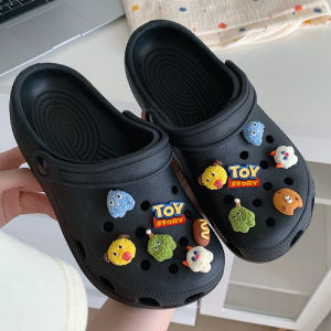 LHSunday พร้อมส่ง ในไทย รองเท้าแตะหัวโต ทรงสวย ฮิต ทันสมัย ยางนิ่ม ใส่สบาย สีสันแมทช์ง่าย ใส่ได้กับทุกลุค ได้ไปพร้อมอะไหล่ตกแต่งรุ่นใหม่ล่าสุด น่ารักม๊ากกกก