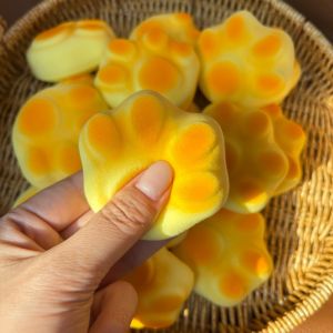 JOYNCLEON Đồ chơi bánh mì phô mai mềm mại đàn hồi chậm Relief thực phẩm mô phỏng vui nhộn đồ chơi thư giãn
