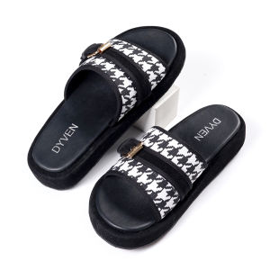 DYVEN Sandal Wanita Platform Slide Ujung Terbuka Wedges Abu Putih Motif Kekinian