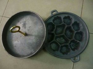 KHUÔN BÁNH BÔNG LAN GANG ĐEN NẶNG 5KG2.