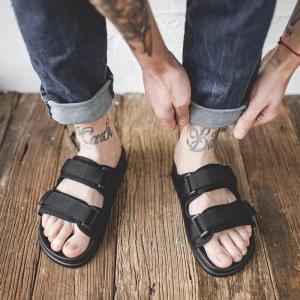 Maden brand 2025 new high quality men youth campus fashion slippers outdoor beach sandals Korean fashion trend wear classic base sandals