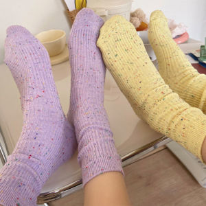 ถูกประกอบด้วย: Nadines ถุงเท้าผู้หญิง สไตล์เกาหลี ถุงเท้าผ้าฝ้าย สีลูกกวาด น่ารัก นุ่ม สบายผิว ราคาถูก