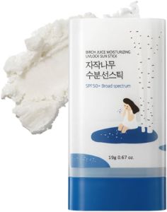 ROUND LAB Birch Juice Moisturizing Sun Stick SPF 50+ 0.67oz    Broad Spectrum No White Cast Non-Sticky Travel-Friendly For Face and Body Protector Solar Barra Korean Sunscreen