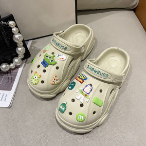 TKGirl 🐱รองเท้าหัวโต น้ำหนักเบาแข่งกับราคา พื้นนุ่ม 🌵มาพร้อมกับตัวติดน่ารักไม่ซ้ำ กันลื่น 🍍ใครไม่มีต้องหามาใส่ ปังกว่านี้ไม่มีแล้ว🍣