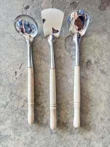 SANDOK REGULAR KAHOY (19inches)