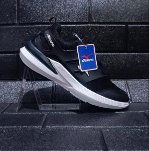 Sepatu Pria Laki Laki Perempuan Olahraga Lari Sepatu Cowok Cewek Hitam Keren Style Buat Gaya Sneakers Casual Running Shoes Pria Sport Terbaru 2023