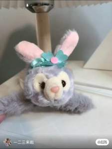 Ready Stock Fashion 11cm Plush Stella Large Hair Claw Clip Acrylic Hair Clip Hair Accessories时尚可爱毛绒亚克力史黛拉大抓夹少女款鲨鱼夹发夹发饰头饰