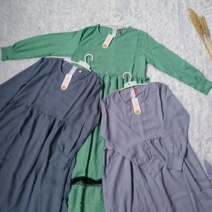 LABELLA Gamis Remaja ABG Set Jilbab Bahan Wollycrepe Renda - 12-17th Lebaran Kondangan WCR - Resleting Belakang, Hiasan Renda & Rimpel