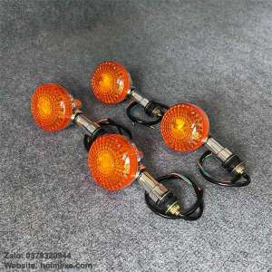 4 Đèn Xi Nhan Suzuki GN125