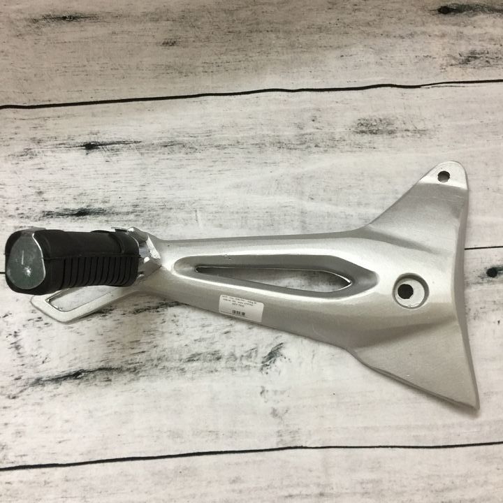 G%C3%A1c%20ch%C3%A2n%20%20sau%20xe%20Wave%20RS%20/%20S100%20/%20Wave%20alpha%20,%20b%C3%A1ng%20%C4%91%E1%BB%83%20ch%C3%A2n%20sau%20xe%20m%C3%A1y%20-%20Image%201