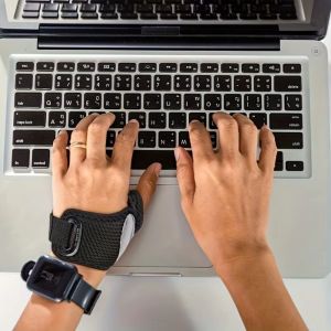 MUMU Movable Aluminum Clip Plate Thumb Support Brace Stabilization Support Adjustable Fit Adjustable Thumb Brace Secure Wrist Wrap Brace For Tennis