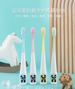 Bàn chải đánh răng lông cotton gấu trúc siêu mềm cho bé từ 2 tuổi Mini Soft