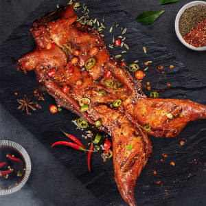 手撕烤兔เผ็ดมือหั่นกระต่ายเสฉวนพิเศษทั้งกระต่ายคั่วขากระต่ายเผ็ดหัวกระต่ายเนื้อกระต่ายอาหารว่างกระต่ายเย็น