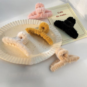 C.three Korean Soft Furry Hair Claws Faux Fur Large Plush Clip Big Clamps Sweet Plush Hair Crabs Clip For Girls New Shark Clip Plush Hairpin Simple Temperament Hair Accessories