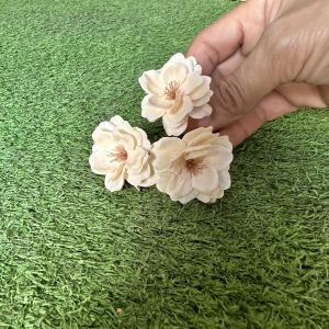 HOA ANH ĐÀO SÁP. hoa anh đào dùng bó .cắm tặng bạn bè .người yêu
