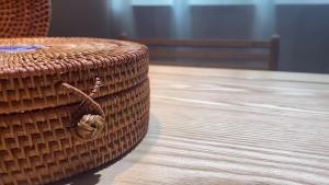 Handwoven Rattan Storage With Lid Wicker Tea Food Container Picnic Bread Fruit Cake Basket Ornament Kitchen Organizer