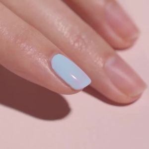 Manucurist Green Flash LED Pastel Blue Bubble Gel - Vegan 12-Free Plant-Based Gel Polish - Strengthens and Protects the Nail - Gel Nail Polishes - Gel Polish - Made in France - 0.5 fl oz