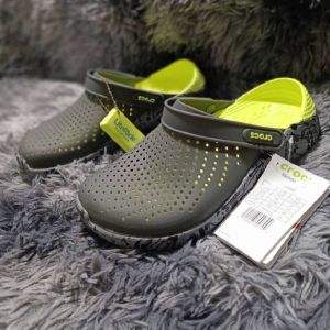 Crocs รองเท้าแตะ Crocs Lite Ride ผลิตจากยางอย่างดีนิ่มเบาไม่ลื่นใส่สะอาดเท้า2022