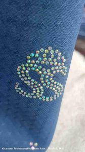 HIJAB SEGIEMPAT PREMIUM PAYET SWAROVSKI