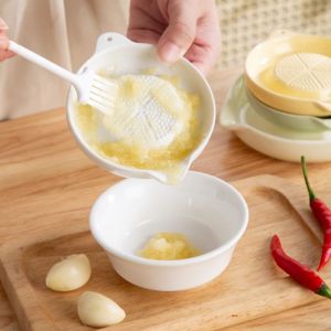 BAGUO(霸果) Round Ceramic Ginger Grater Flow Guide Port Manual Porcelain Carrot Grinding Dish Simple Style Portable Garlic Paste Grinding Tray Household Kitchen