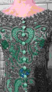 Set Kebaya Wisuda: Kebaya Mint & Longtorso dengan Rok Prisket