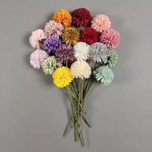 15 个 DIY Paper tassel decorations are perfect for Halloween decor scene setting and embellishing with tassels