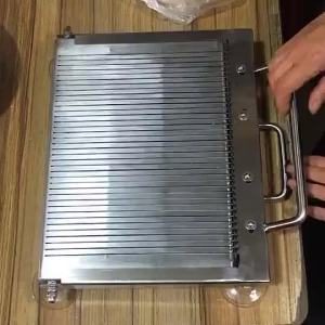 Matibay na Commercial Slicer na Gawa sa Stainless Steel - Kayang Pumutol ng Meat Keso Tinapay at Magmold ng Itlog - Mainam sa Paghahanda ng Pagkain sa Restaurants at Bakery