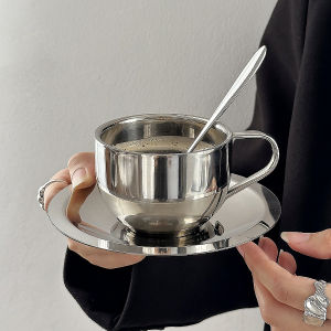 ชุดถ้วยกาแฟ 3ชิ้น ถ้วย+จานรอง+ช้อน  ผลิตจากสแตนเลสหนาสองชั้น ไม่เป็นสนิม