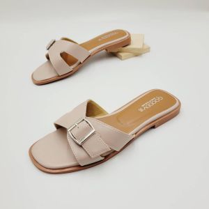 รองเท้าแตะทรงสวม แต่งเข็มขัด (ปรับสายได้) รุ่น V2620 (แนะนำเพิ่ม 1 ไซส์)