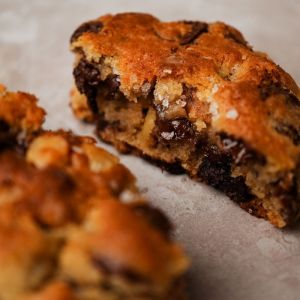 SOFT COOKIES Chocolate Chip Walnut