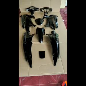 Sayap Luar Dalam Kanan Kiri Honda Karisma X / Karisma D Hitam
