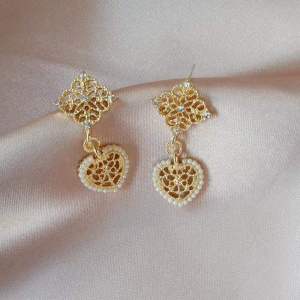 Korean Style Earrings 【Retro Peach】 Vintage Elegant Gorgeous Fashion Earrings Women Jewelry