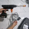 Máy Rửa Xe Bằng Pin Mini, Xịt Rửa Sân Vườn Với Áp Suất Cực Mạnh Thiết Kế Gọn Nhẹ Dễ Dàng Mang Theo. 